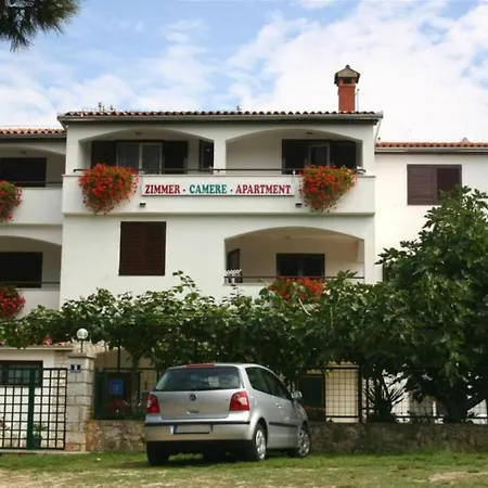 House Ritosa, For Max 8 Persons Area Affittacamere Porec