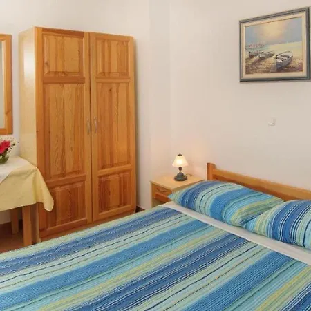 House Ritosa, For Max 8 Persons Area Porec
