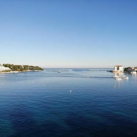 House Ritosa, For Max 8 Persons Area Porec